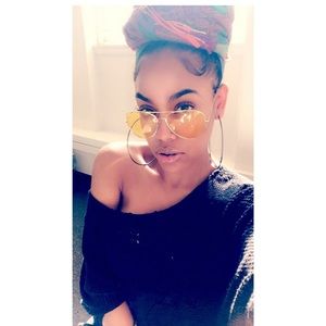 Meet your Posher, Carmen